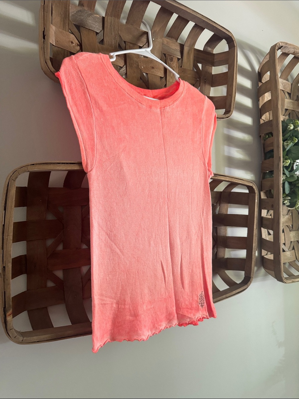Women’s Coral Sleeveless Knit Top